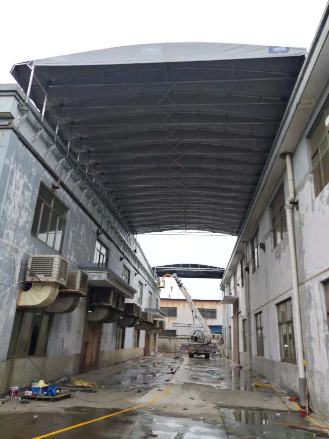 江苏悬空电动雨篷   浙江景区折叠推拉雨棚   上海商场商铺遮阳雨蓬   苏州物流仓储推拉雨篷