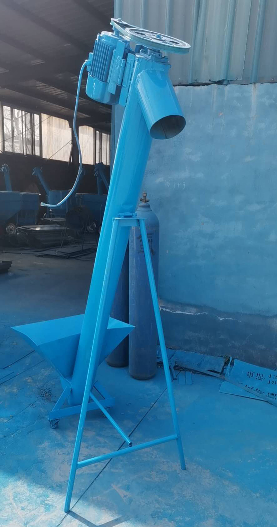 售后服务贴心 圆管式物料提升机定制 青州圆管式物料提升机