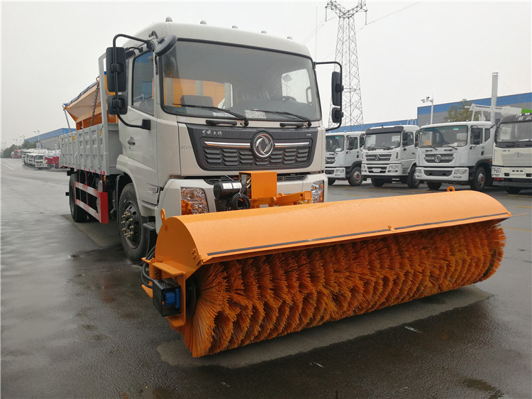 公路除雪用的除雪车价格