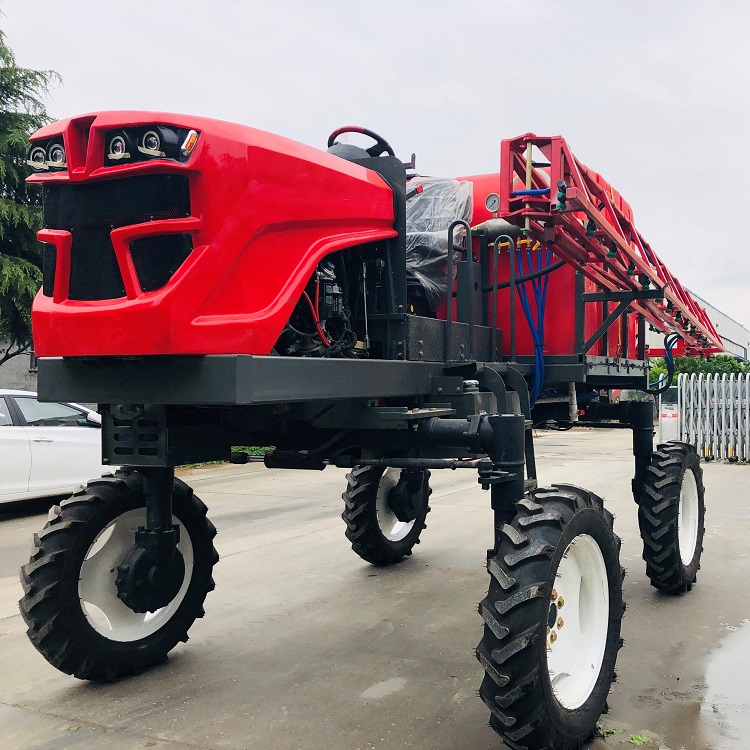 型号3000A 100马力  18米喷幅  3000L药箱 2.3米/2.3-3米可调轮距