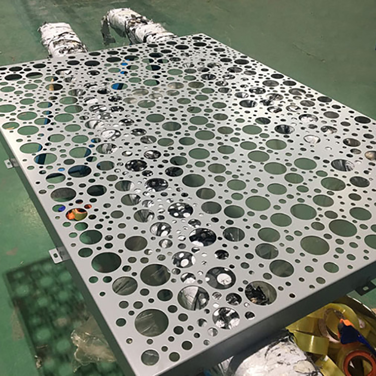 广东崇匠不规则冲孔铝单板定制厂家