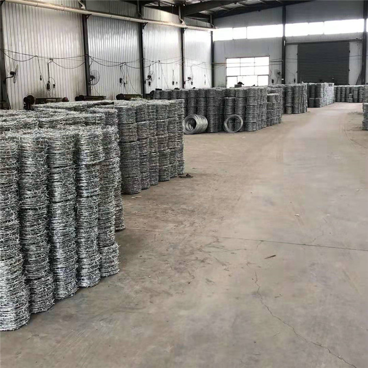  飞腾丝网 圈地防锈刺绳刺铁丝网 厂区防盗刺线 现货供应