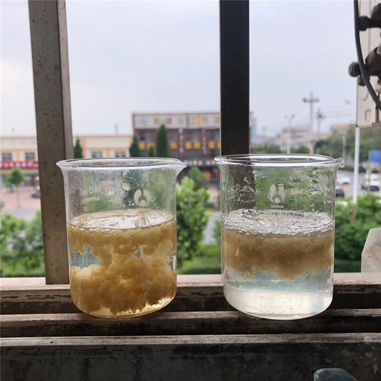 24%-30%含量污水处理絮凝剂 显达聚合氯化铝生产厂家
