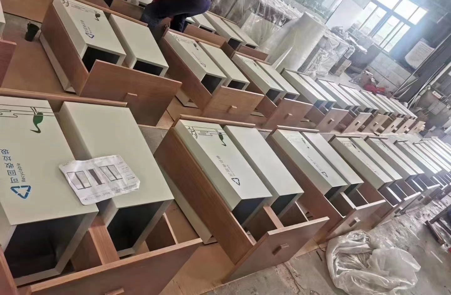 厂家直接供货 商场 写字楼 酒店 社区 医院 垃圾桶 花草牌  工地警示牌 标识牌