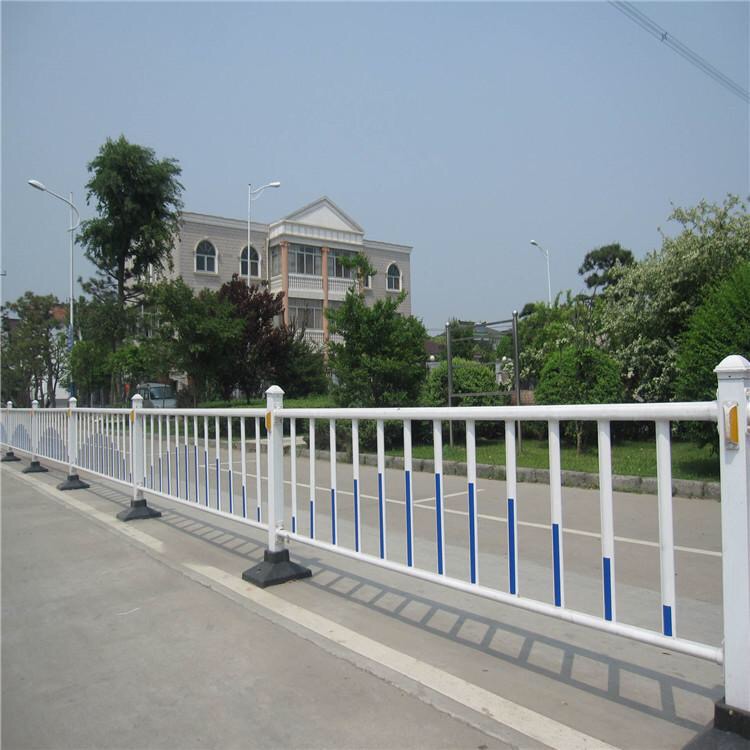 交通护栏 公园草坪动物园可用 隔离防护