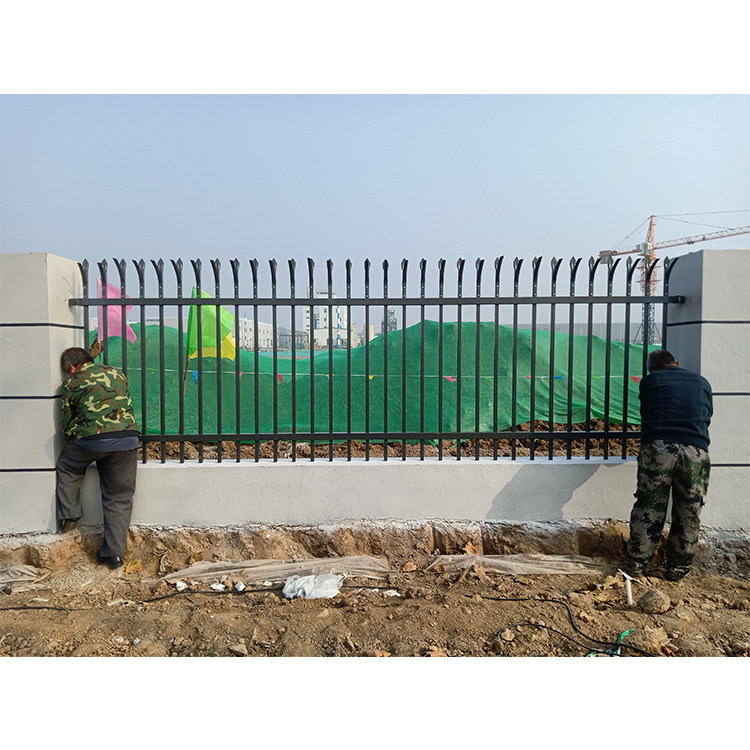 锌钢围栏 单弯弧 双弯弧护栏  锌钢护栏  供应厂家