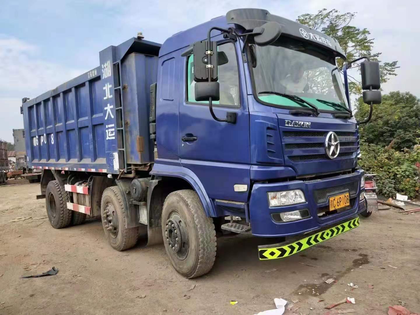 2台大运前四后四自卸车 国五排放 需要的联系
