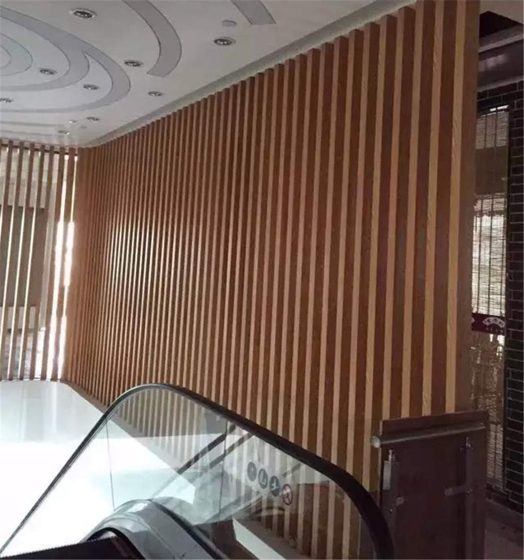 吊顶波浪铝方通  背景墙隔断拉弯铝方管