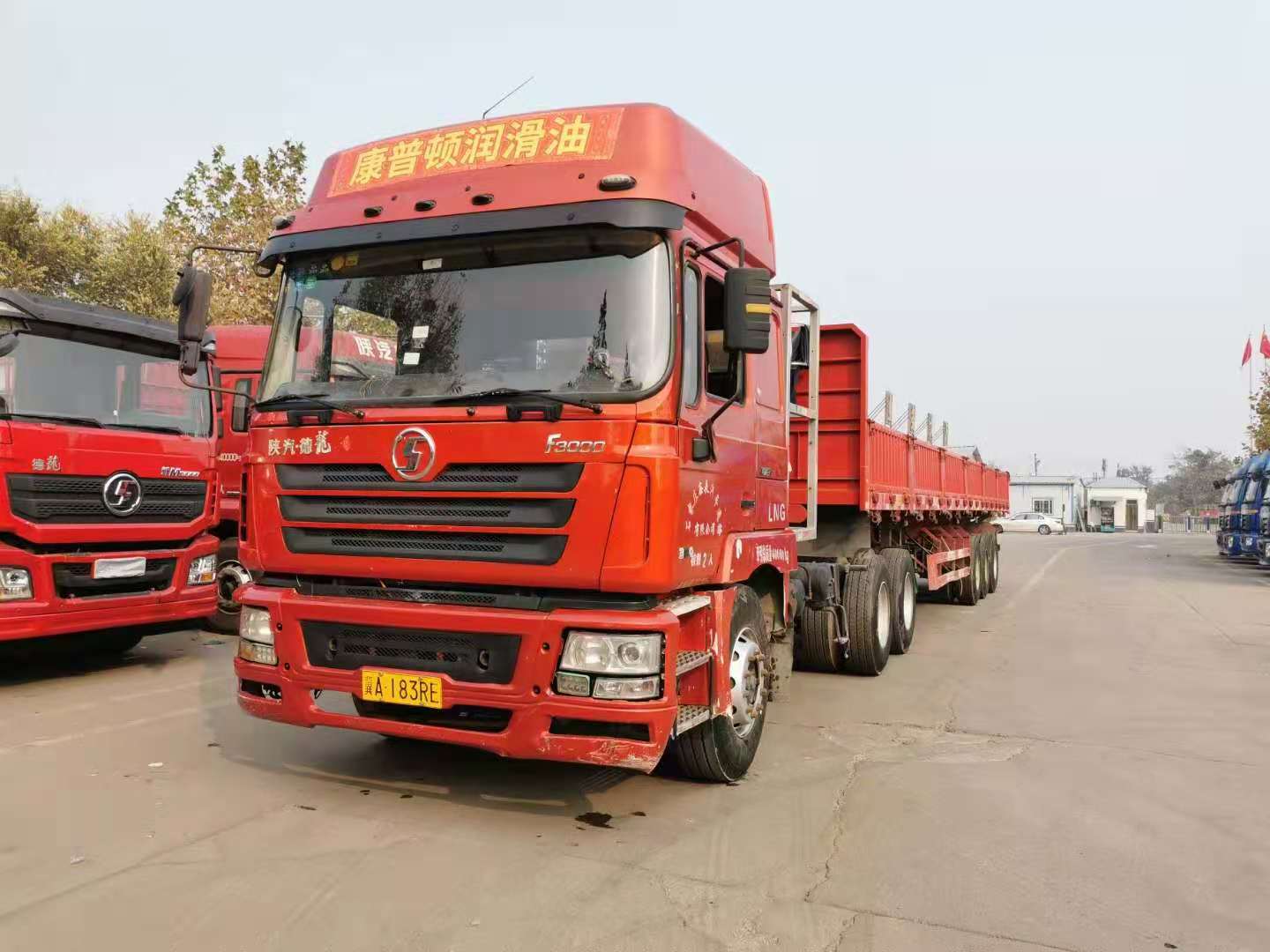 德龙半挂 双驱气车 国四