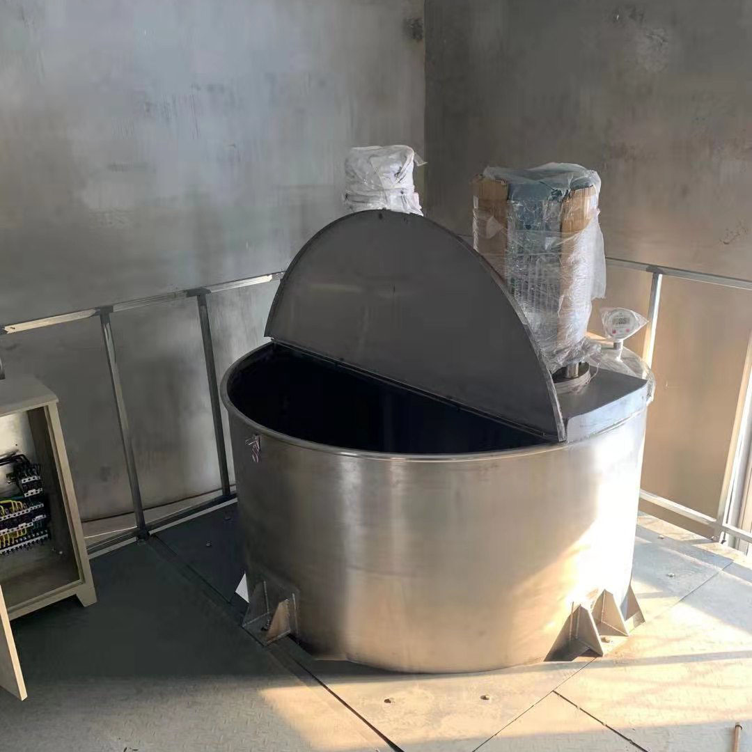 水溶肥反应釜   温控设计 根据不同工作环境的工艺需要进行设计、制造