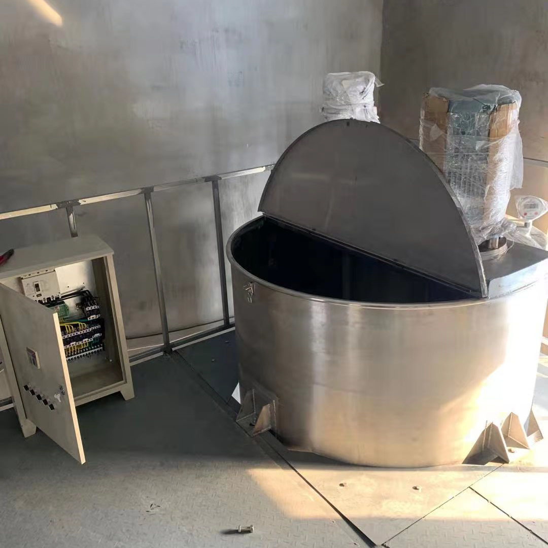 万鑫 水溶肥搅拌罐  可根据客户需求提供多种介质  按需定制 满足不同材质的装置