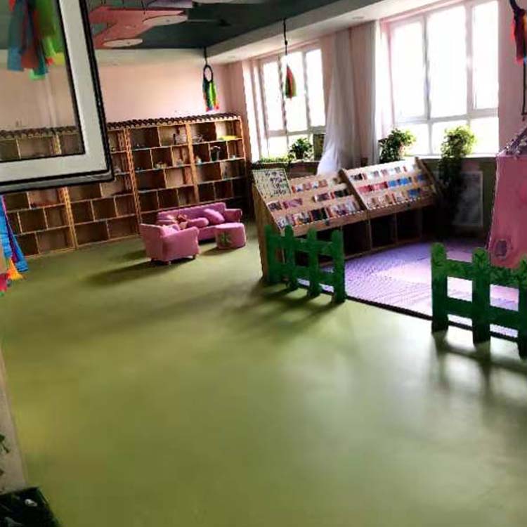 大连塑胶地板厂家直销 Pvc地板线上直销