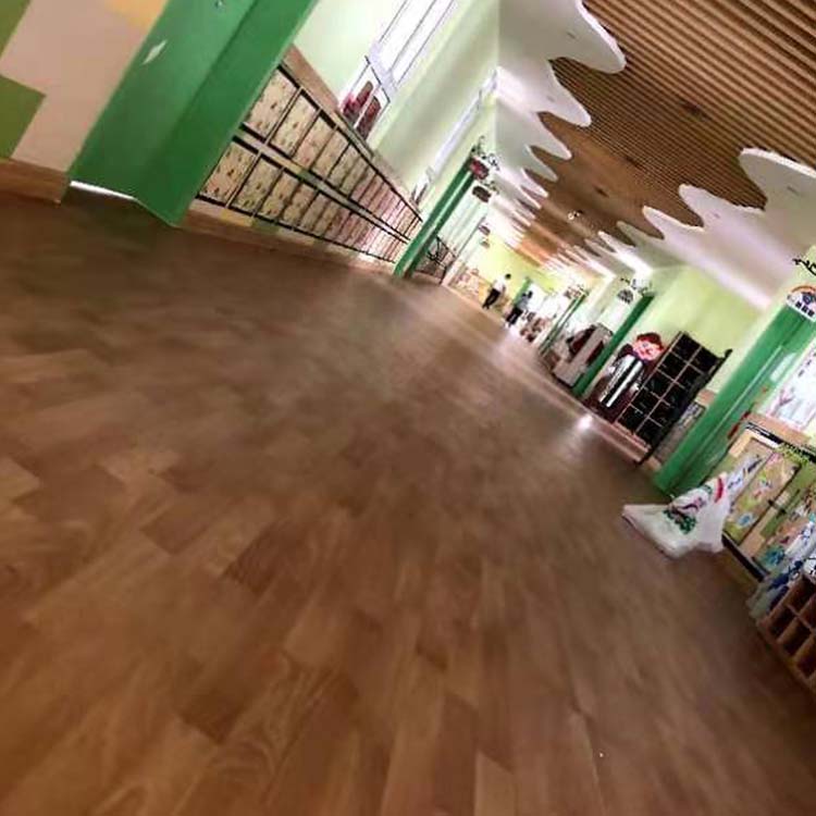 沈阳运动系塑胶地板厂家施工 Pvc地板价格优惠