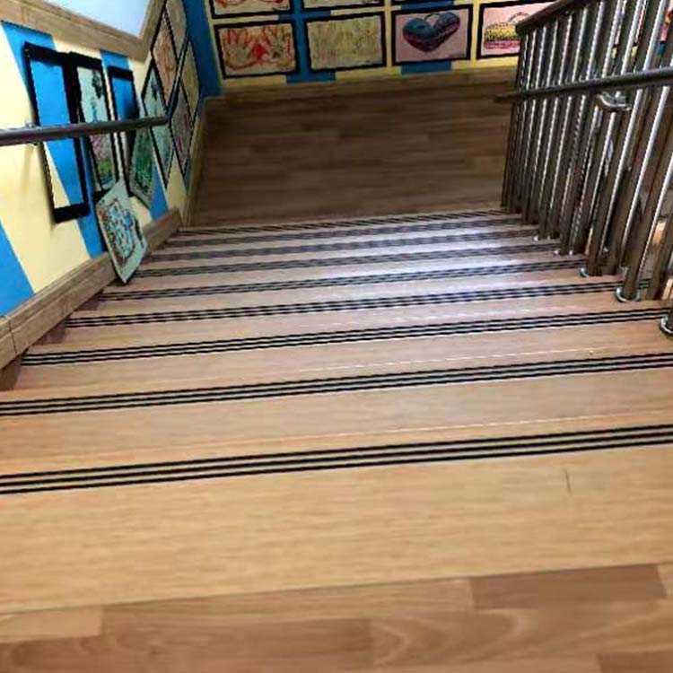 锦州塑胶地板批发零售 幼儿园塑胶地板厂家送货