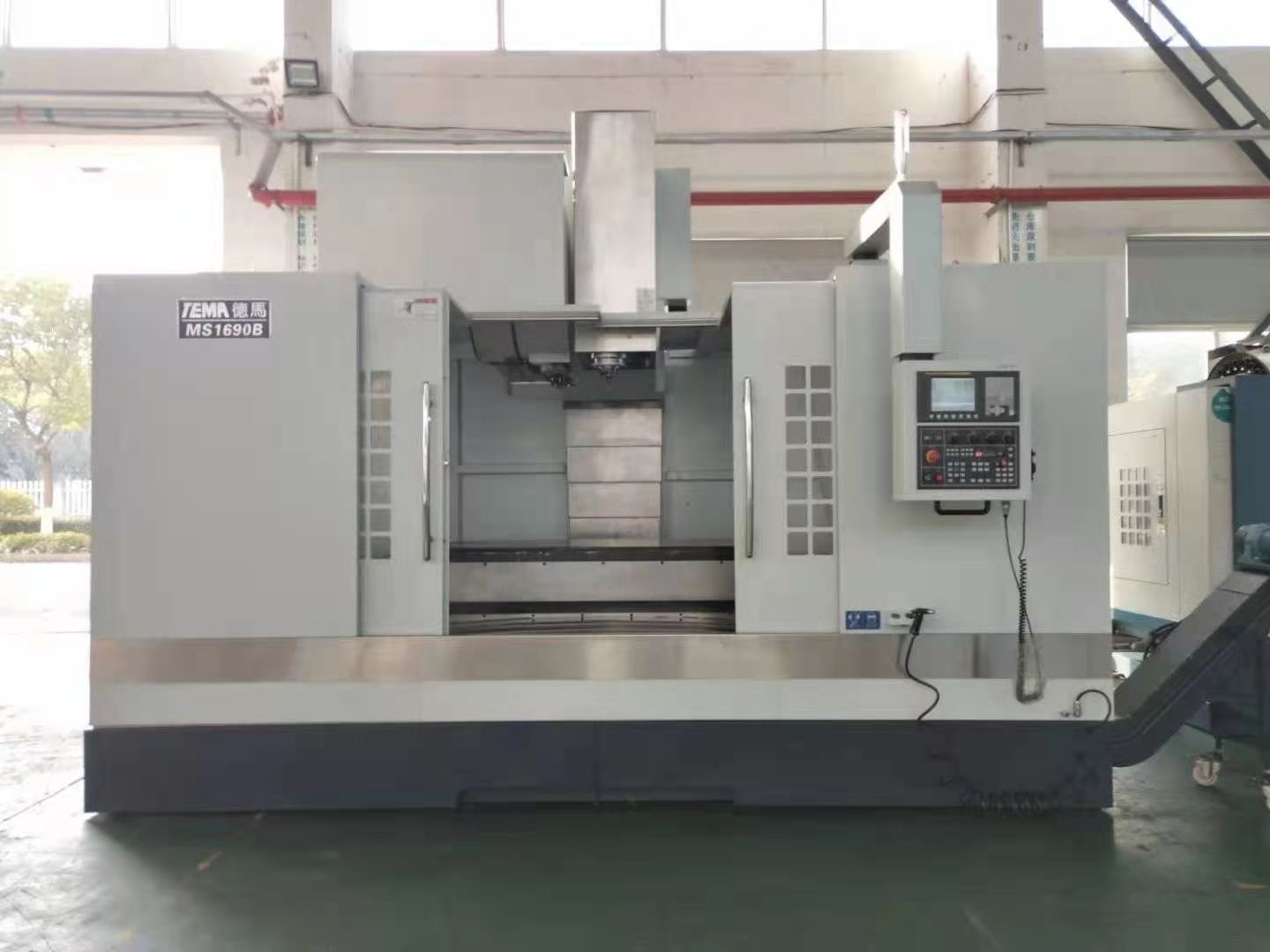 出售德马MS1690B二手加工中心三轴硬轨2018年出厂发那科系统