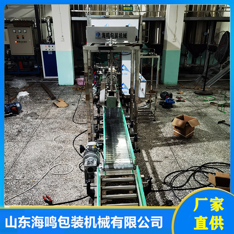 食用油灌装机  自动菜籽油灌装机  灌装准确调整方便