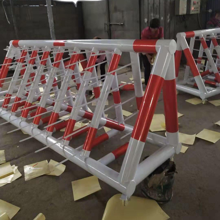 拒马护栏 东昇移动式焊接拒马护栏 安全隔离道路栏 马路障碍拒马护栏