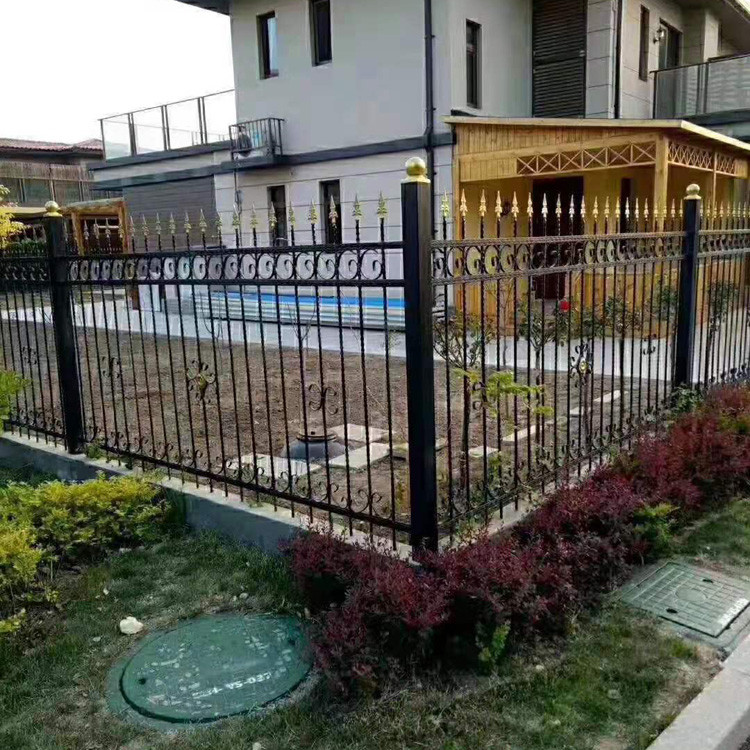 铁艺焊接护栏 东昇小区防盗围墙护栏 铁艺围墙护栏