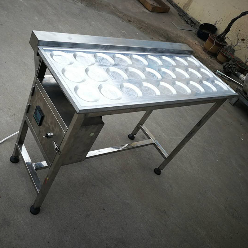 山东荷包蛋机厂家出售  受热均匀不粘锅 半自动荷包蛋机销售