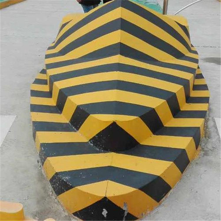 现货 高速收费岛钢模具 公路防撞收费岛模具 现浇防撞安全岛钢模具 致宏