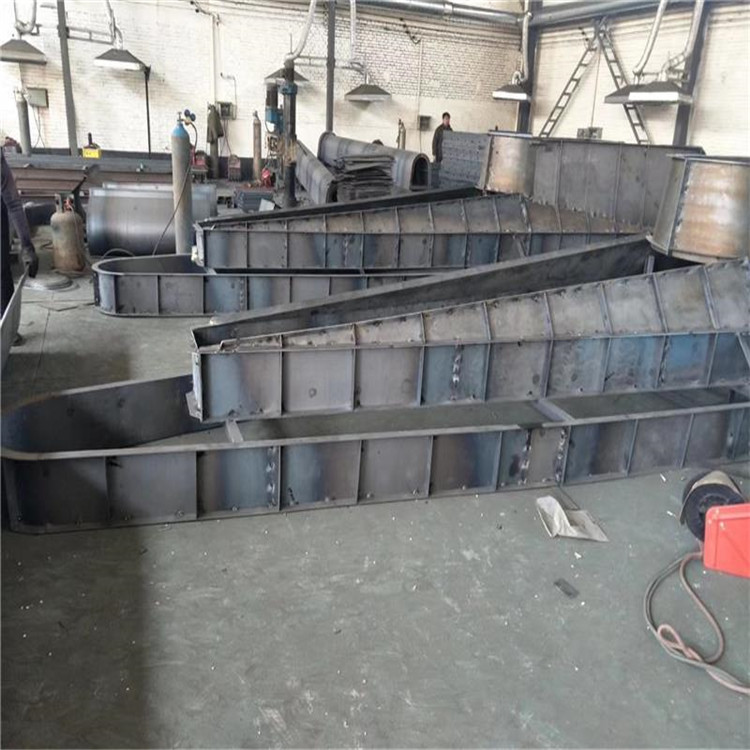 现浇安全岛钢模具 水泥收费岛模具 高速公路防撞岛钢模具 致宏 供应商