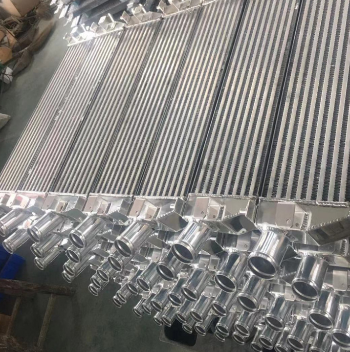 水箱散热器和暖风水箱有什么区别 水箱散热器清洗剂 汽车水箱散热器 水箱散热器的匹配