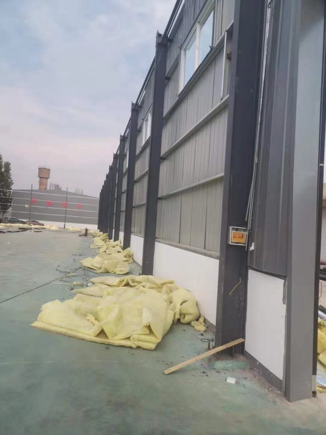 出售二手钢结构厂房 库房包安装 转让各种旧二手钢结构材料 欢迎联系