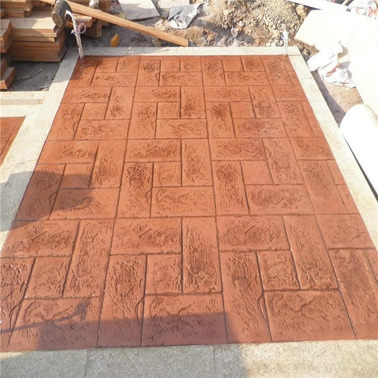 混凝土压花路面做法 压花地坪原料 压模混凝土多少钱一方 水泥压印 湖南日晨建材