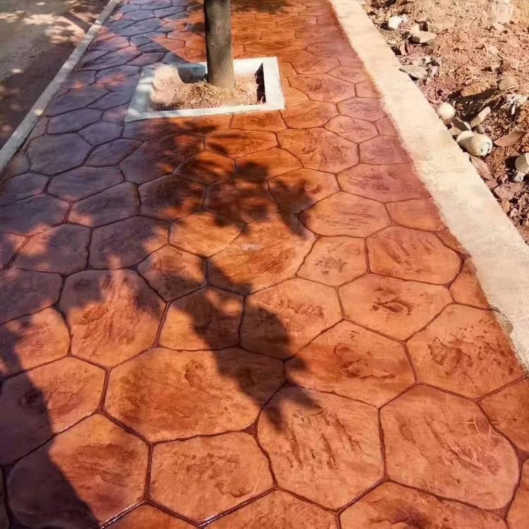 压花地坪 印花路面 四川压模地坪 彩色压花地坪 透水混凝土材料 压模地坪材料 混凝土路面