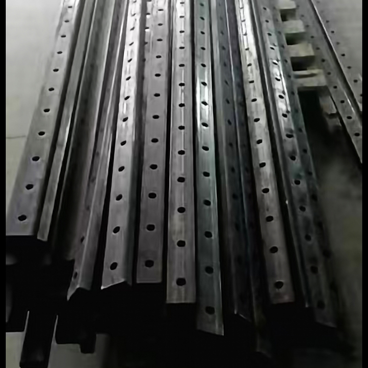 槽钢侧面冲孔 槽钢数控冲孔机