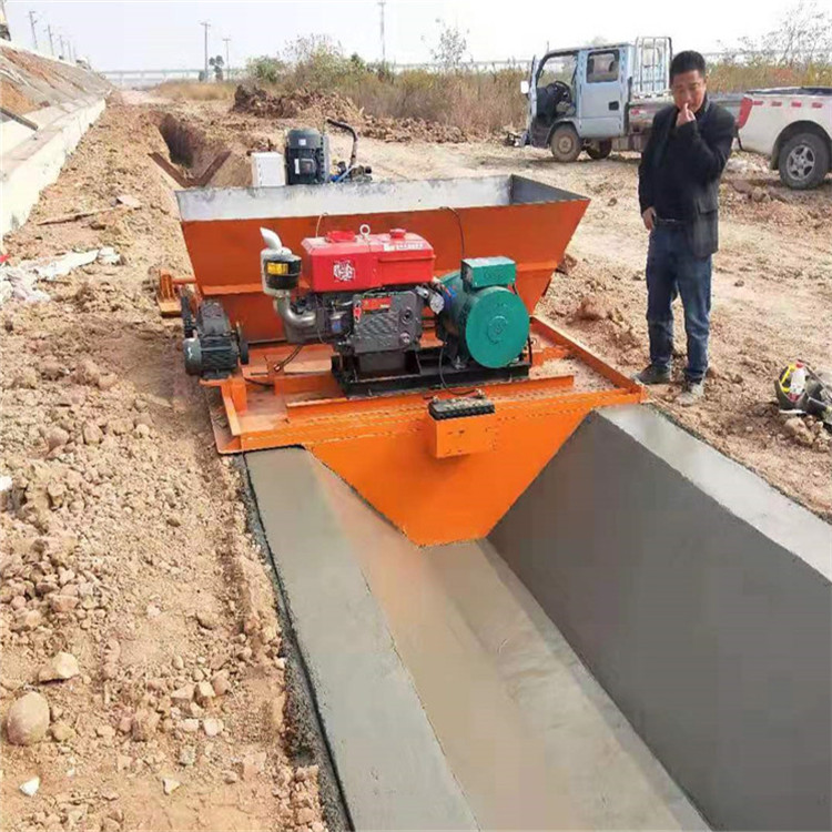 自走式渠道成型设备 一次性水田成型机价格 华水 渠道衬砌机厂家直供
