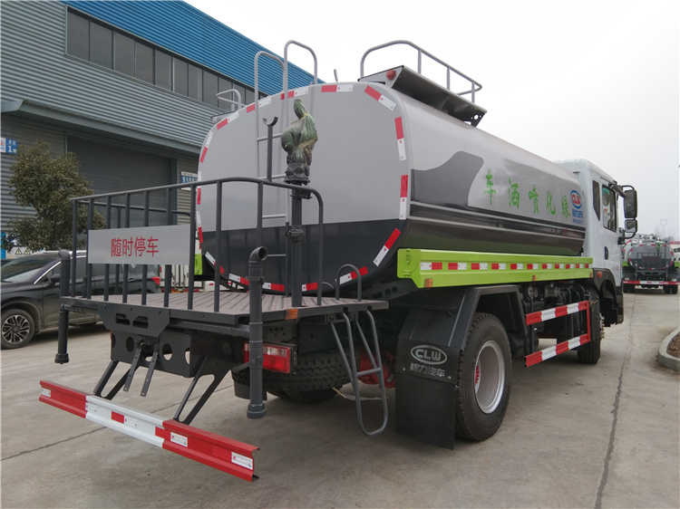东风D9多利卡15吨抑尘车 15吨抑尘车报价