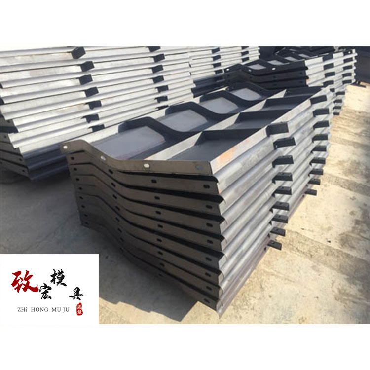 致宏 水泥防撞墙钢模具 高速防撞墙模具 防撞墙预制钢模板 工厂生产