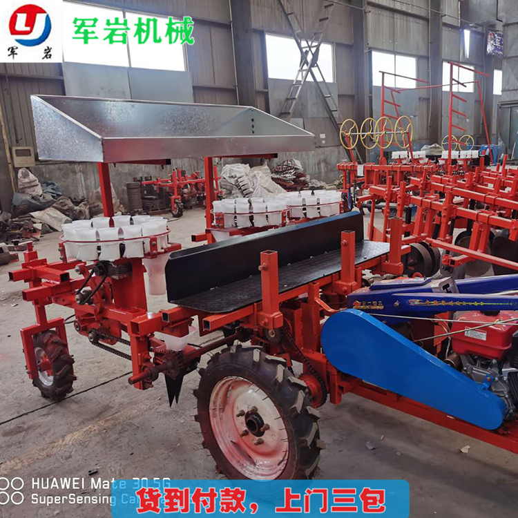 厂家供应 自走式移栽机价格 青州大棚用移栽机