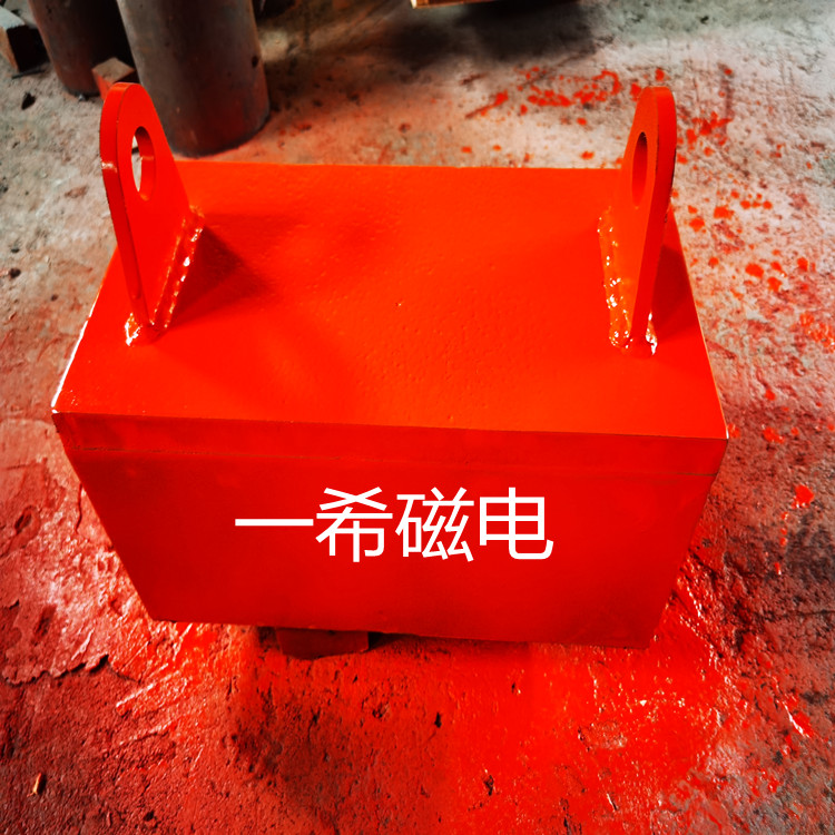永磁自卸式除铁器      永磁除铁器尽在一希磁电       悬挂式永磁除铁器
