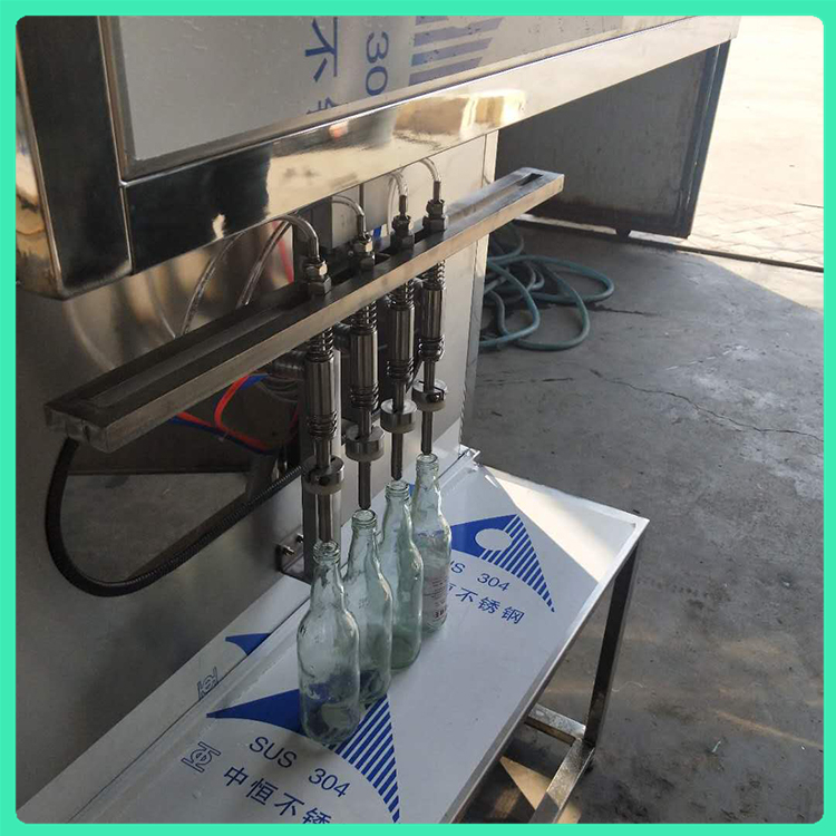 ZR负压灌装机 白酒灌装机 红酒灌装机 定量灌装机