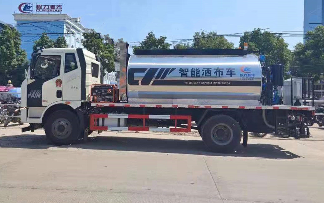 普通解放沥青洒布车价格