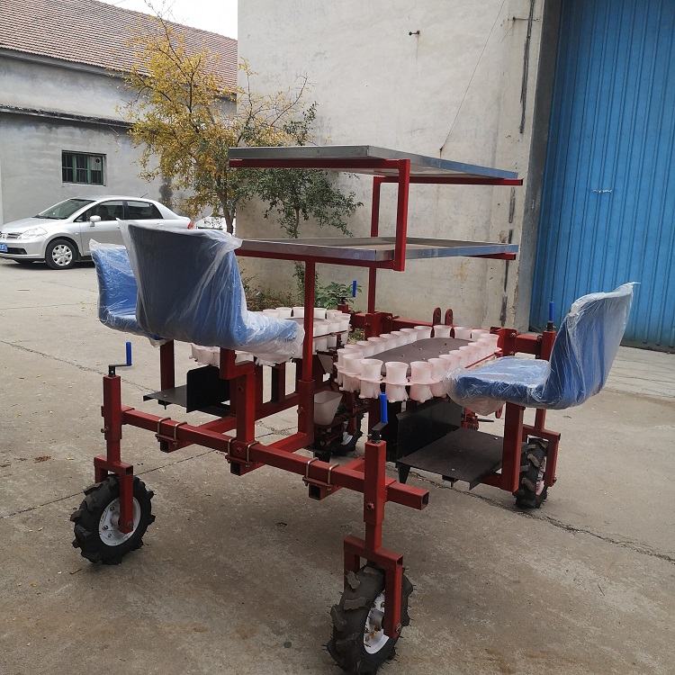 新式辣椒移栽机 山一2021年新款辣椒移栽机供应 辣椒栽苗机直销