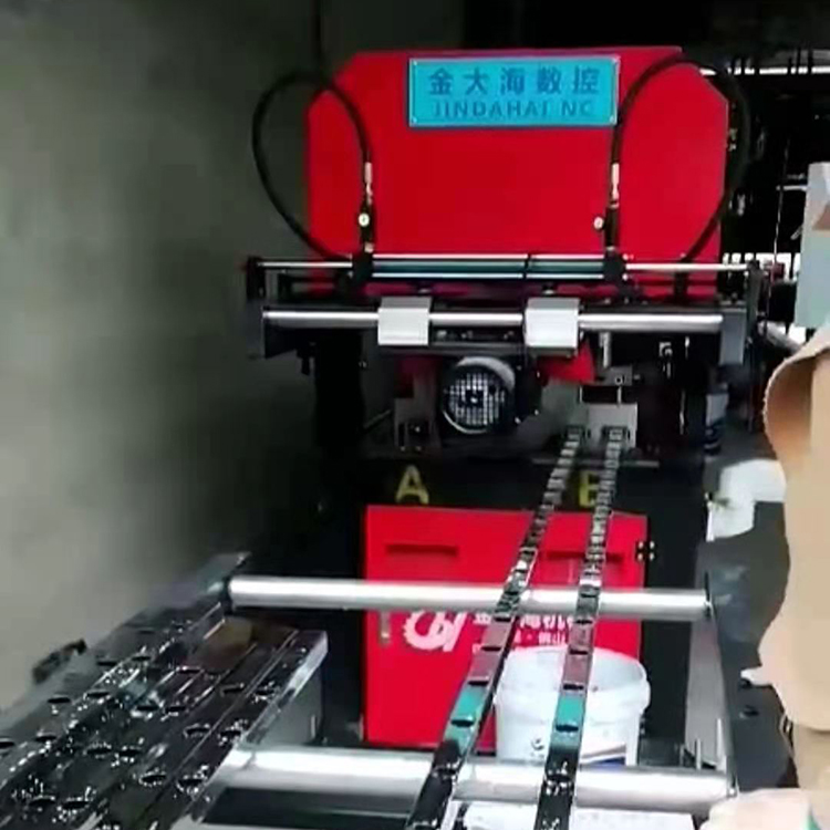 不锈钢防盗网方管冲孔机稳定
