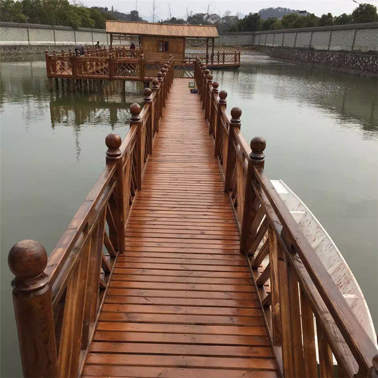 碳化木木桥厂家直销 防腐木木桥 不易变形 防腐 耐用