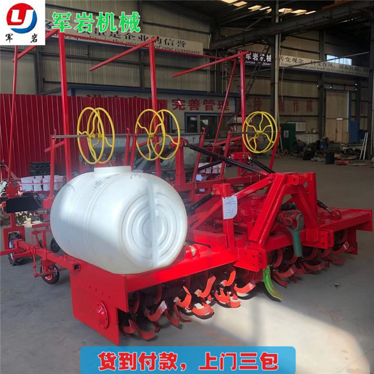 欢迎订购 新型旋耕栽苗一体机 其他功能可定制 军岩
