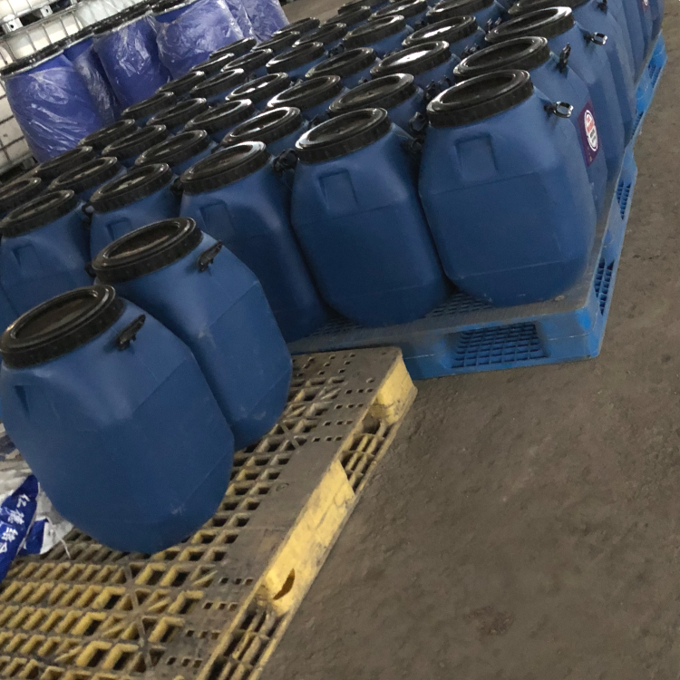 盐城厂家生产防水涂料 喷涂速凝防水涂料厂家批发零售工程用防水涂料