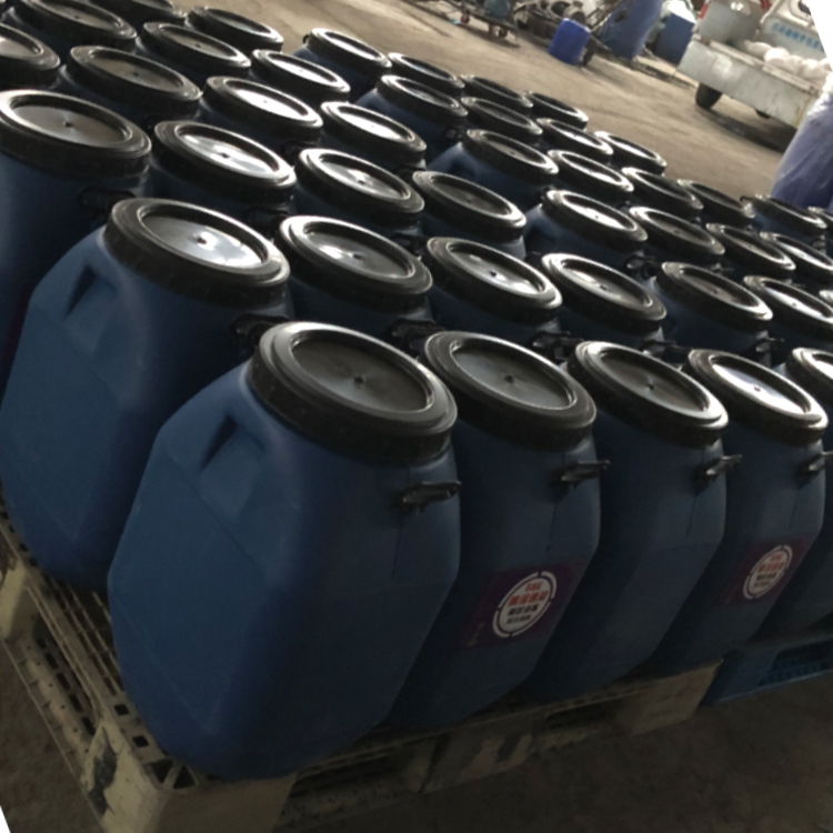 喷涂机喷涂双组份防水涂料 喷涂速凝防水涂料 厂家生产雨中伞牌防水涂料