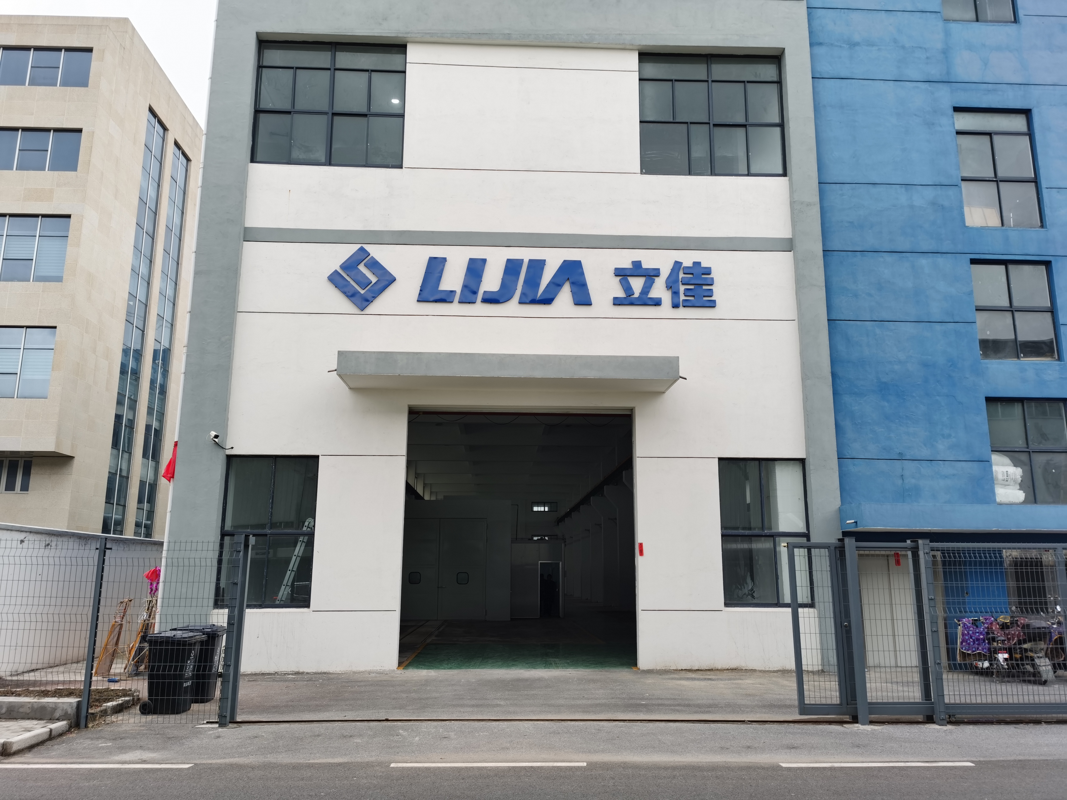 工作台面防锈 碳化钨喷涂 超音速火焰喷涂 碳化钨喷涂 耐磨防腐喷涂 设备零部件修复