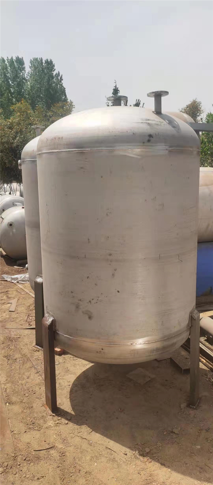 定制各种规格不锈钢储罐，全新不锈钢储罐