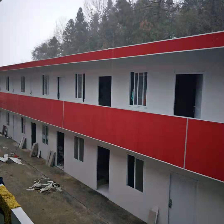 厂家销售 临建工人住宿箱式房 集装箱房 按时发货