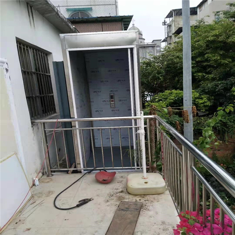 小型家用电梯_三层室内地下室电梯定制