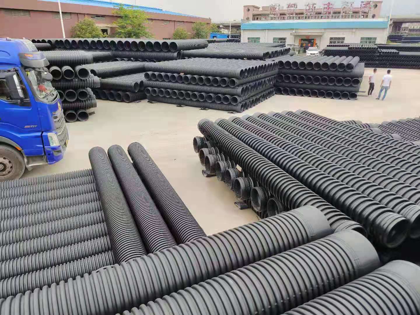 Hdpe钢带波纹管厂家定制大口径水道排污钢带管螺旋波纹缠绕管厂家