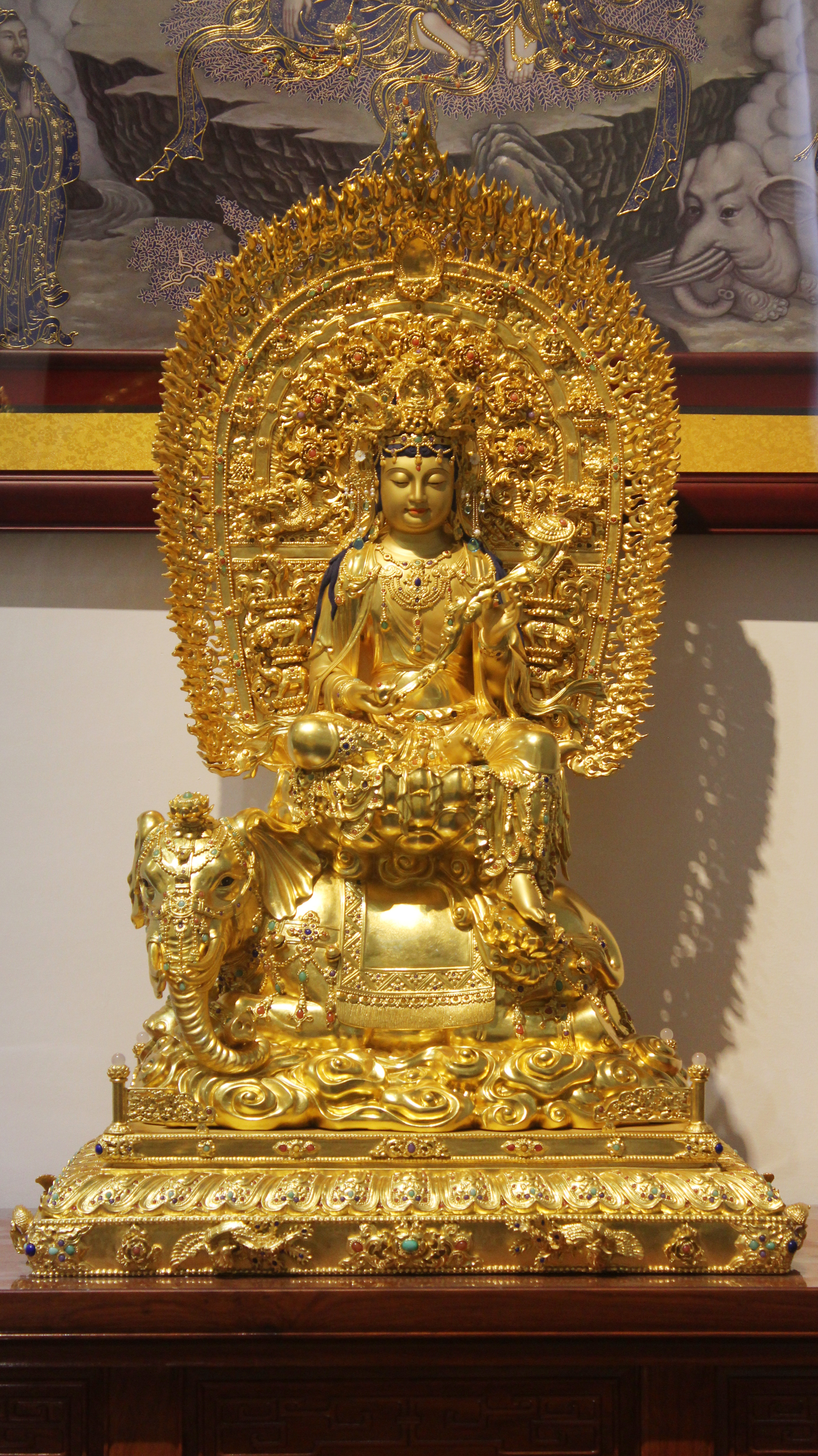 承接寺庙佛像室内贴真金箔装饰家具线条贴金箔金梓箔业