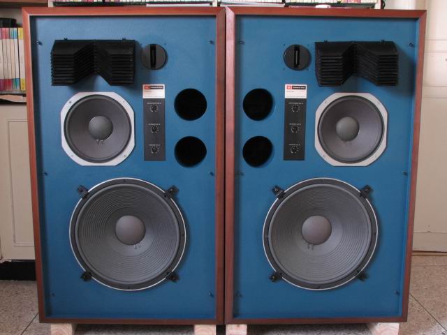 新疆旧音响回收 厂家音箱回收 进口音响回收 价格好